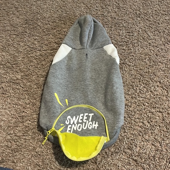 PETSMART Doggy sweaters. - Picture 4 of 5